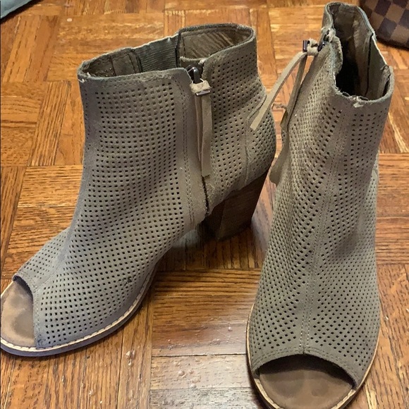 toms open toe booties
